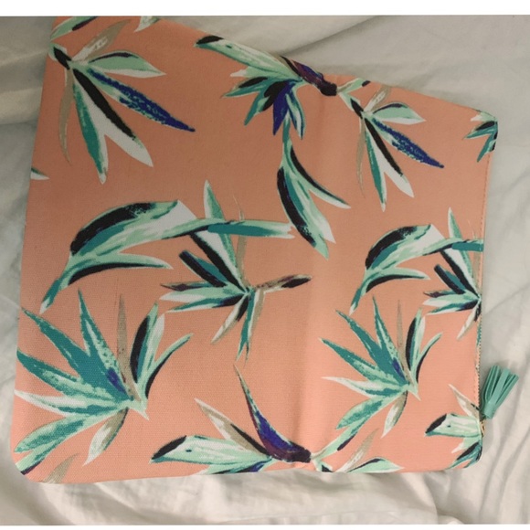 Rachel Pally Reversible Tropical Clutch - Picture 3 of 6